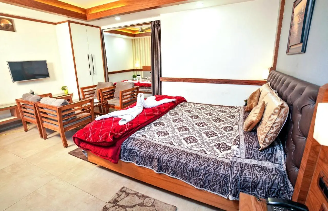 Mayur Hotel Bar And Restaurant Shimla 2*,  India