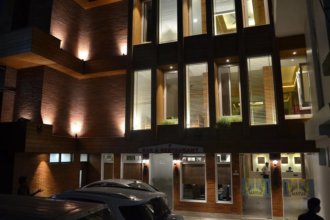 Mayur Hotel Bar And Restaurant Shimla 2*,